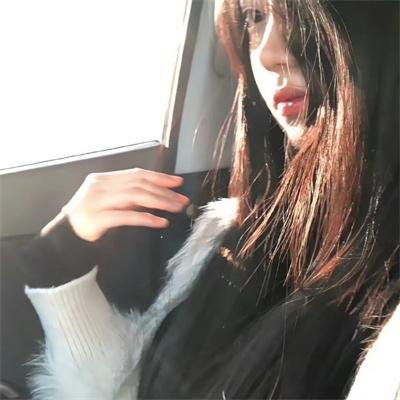 红色尾翼